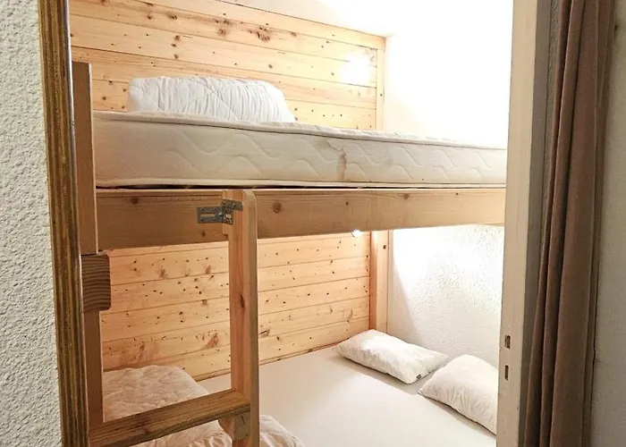 - Inout - 6 Beds Flat J-16 ואל טורנס
